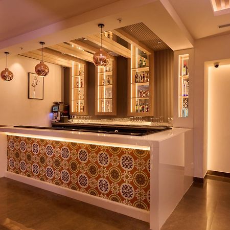 Delite Sarovar Portico Faridabad Dış mekan fotoğraf