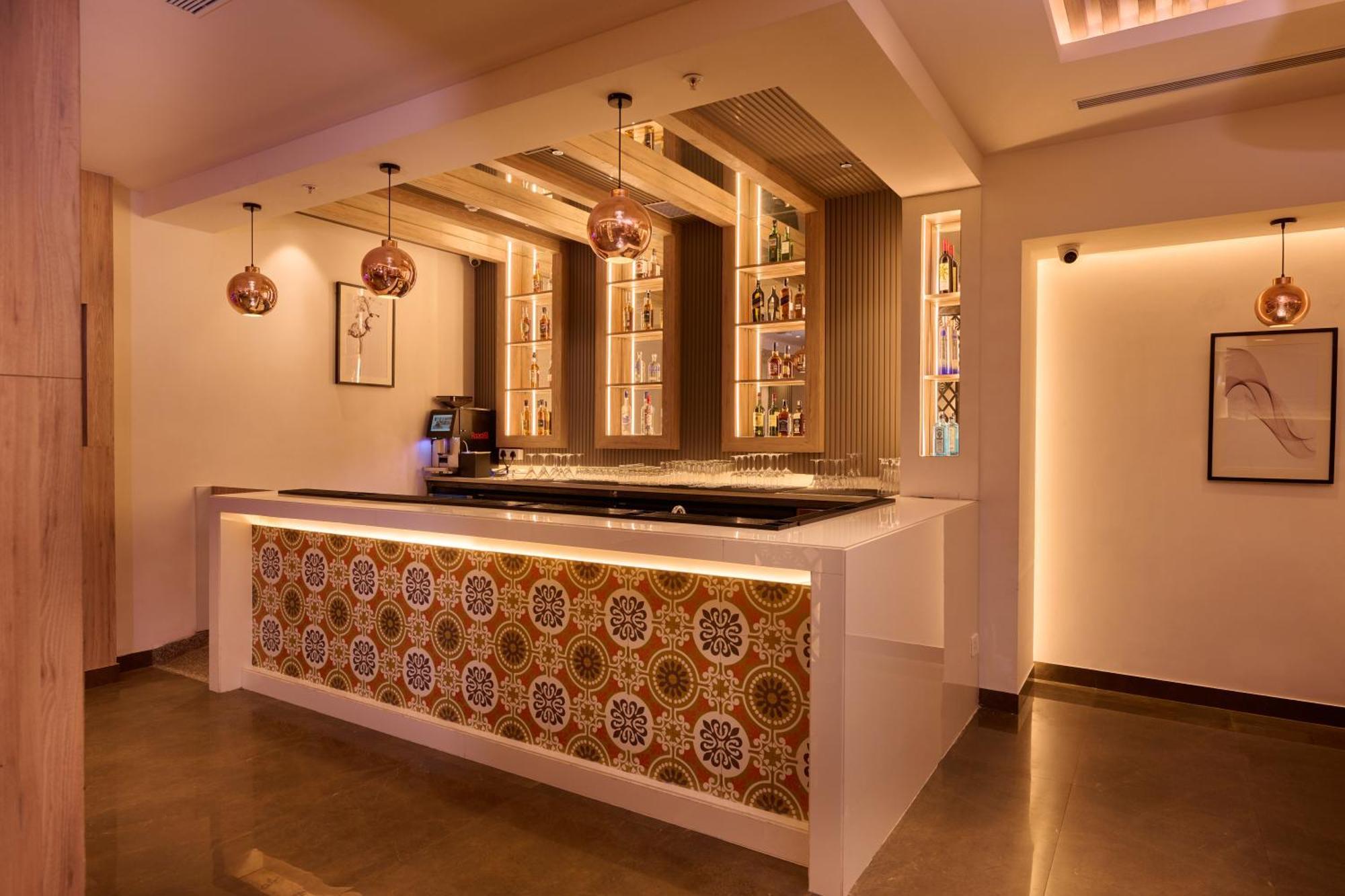 Delite Sarovar Portico Faridabad Dış mekan fotoğraf