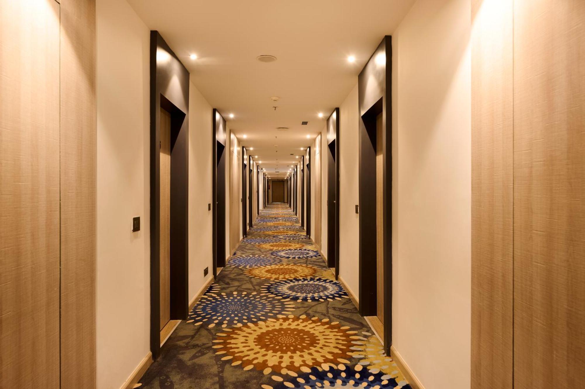 Delite Sarovar Portico Faridabad Dış mekan fotoğraf