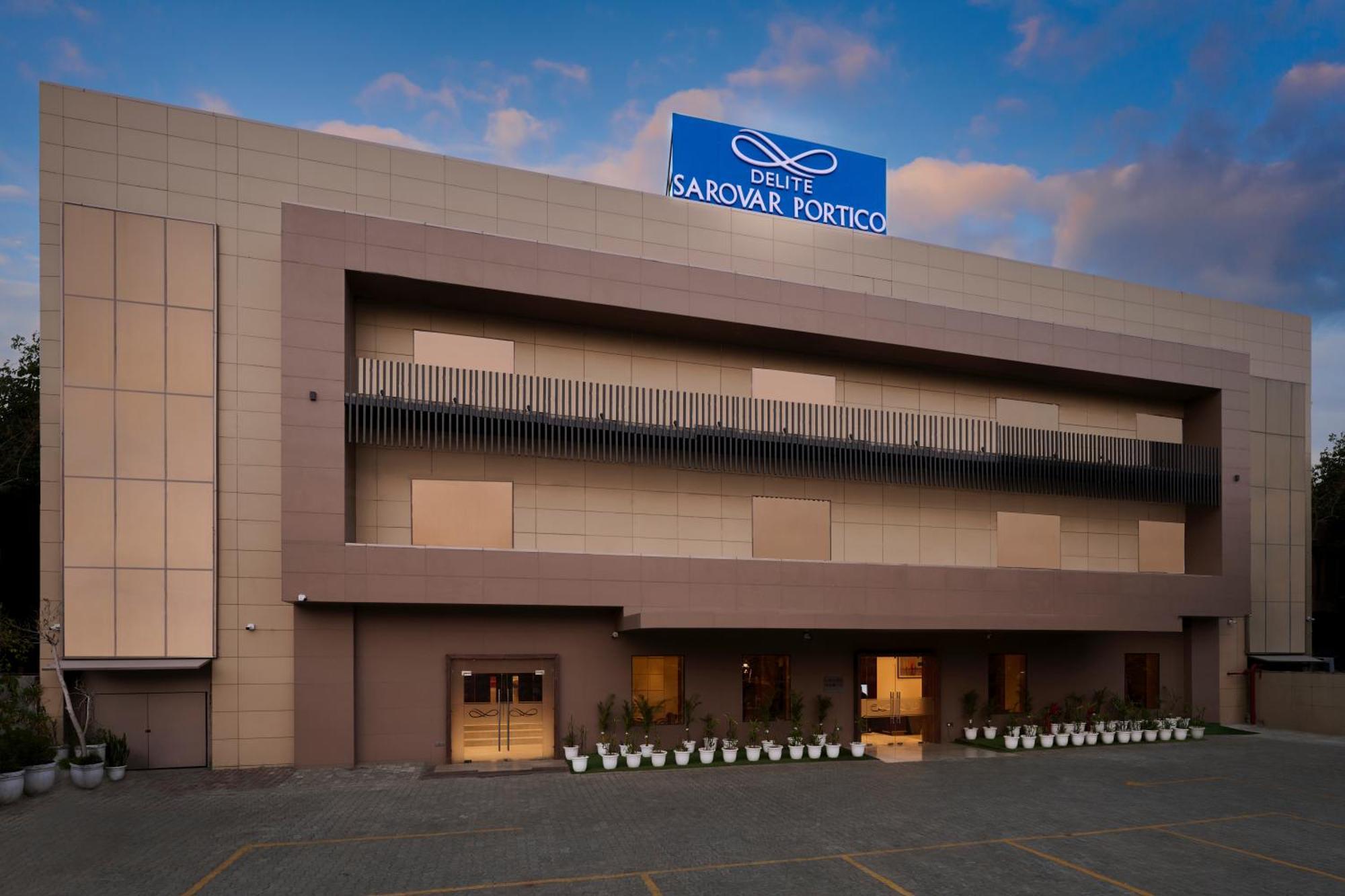 Delite Sarovar Portico Faridabad Dış mekan fotoğraf
