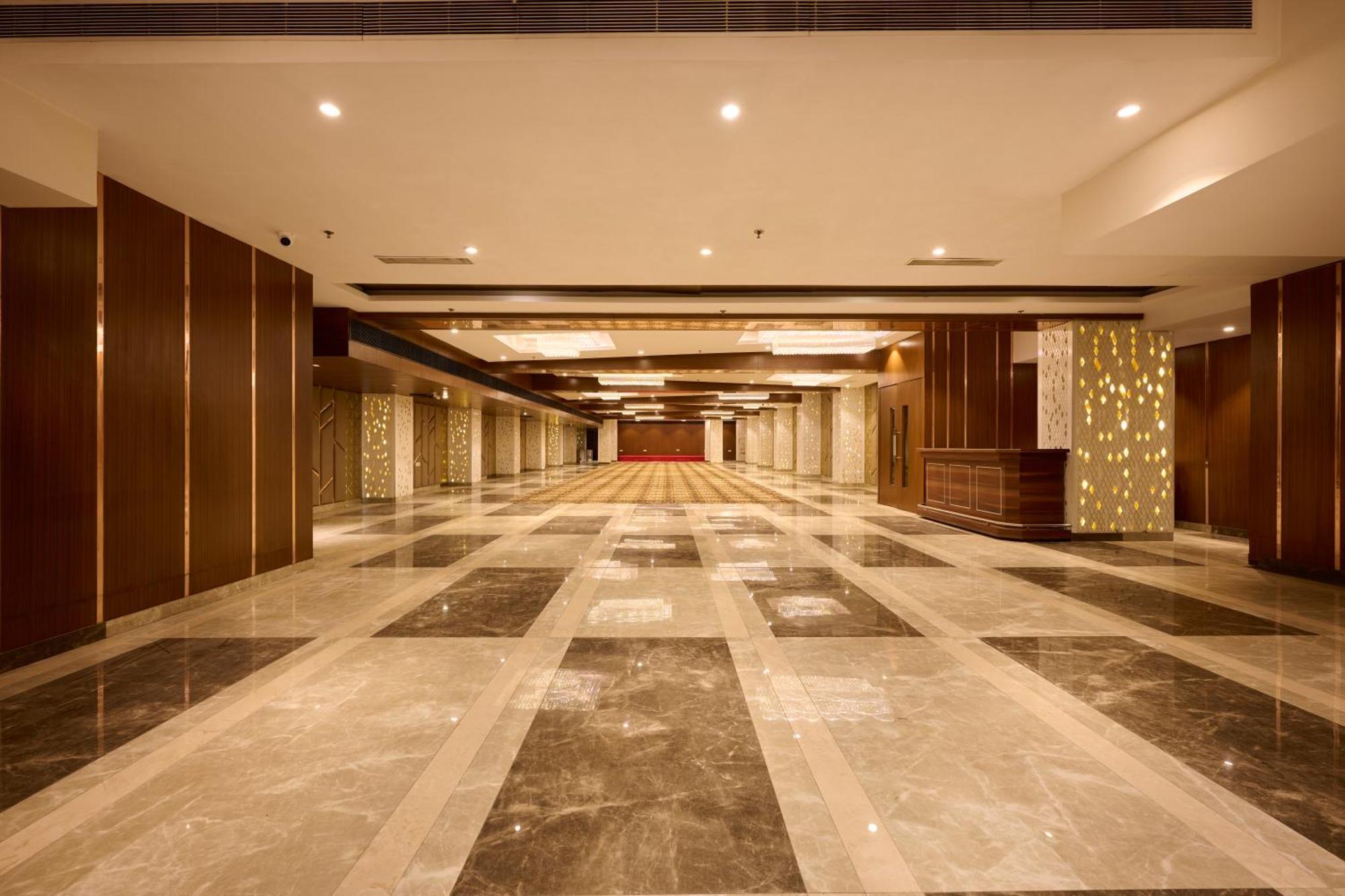 Delite Sarovar Portico Faridabad Dış mekan fotoğraf