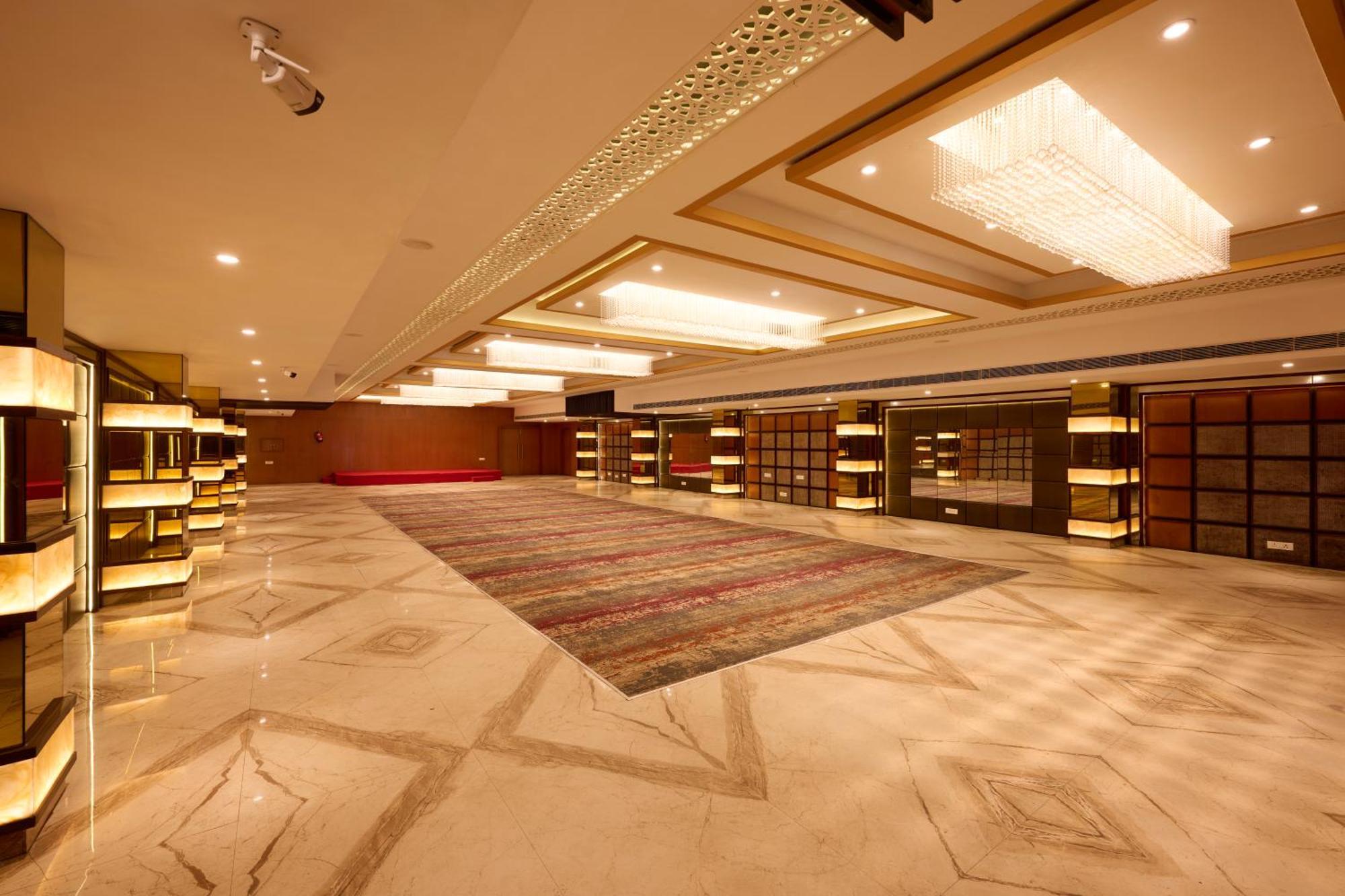 Delite Sarovar Portico Faridabad Dış mekan fotoğraf