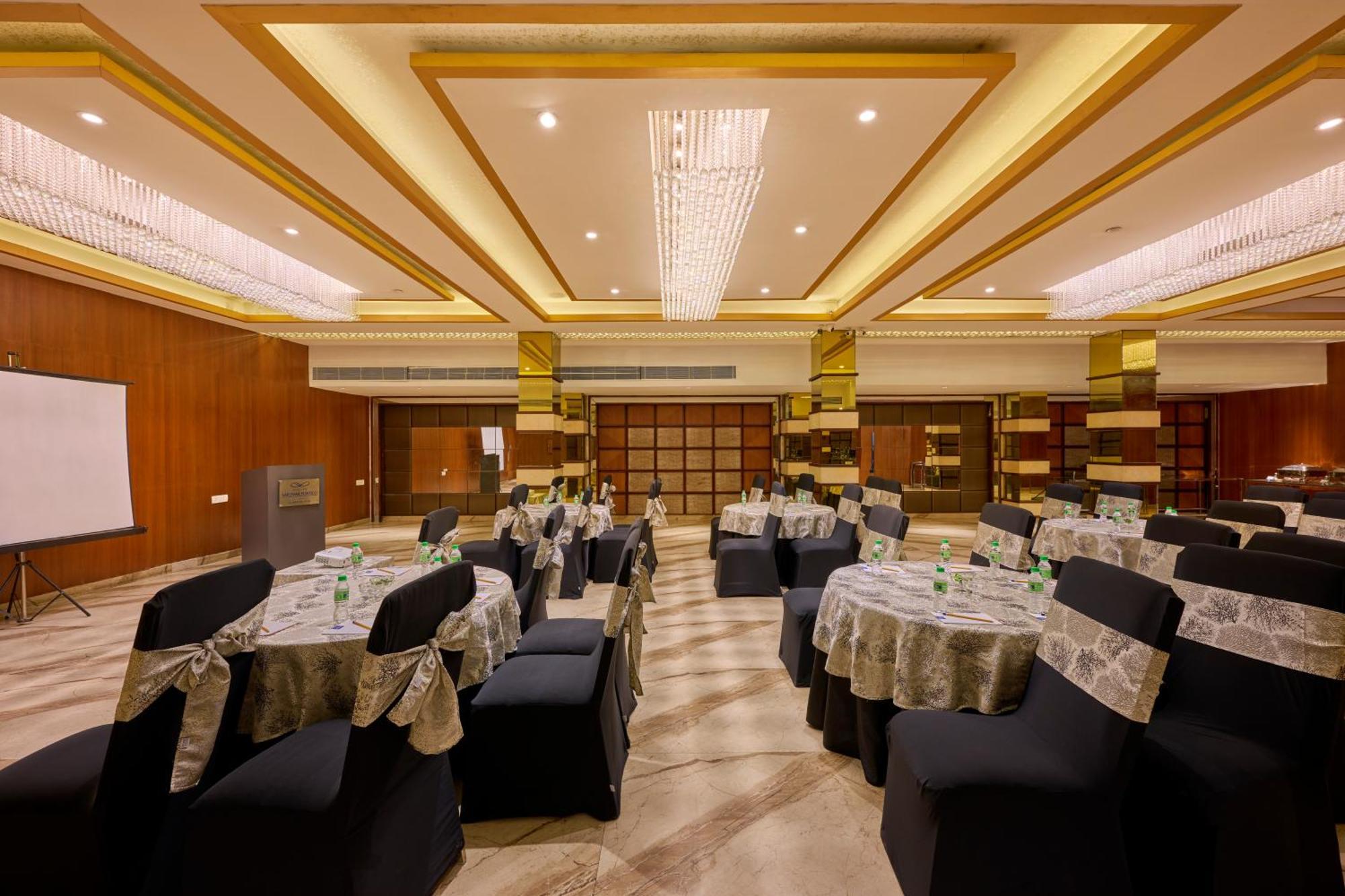 Delite Sarovar Portico Faridabad Dış mekan fotoğraf
