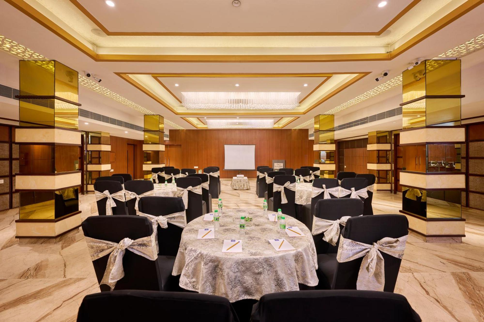 Delite Sarovar Portico Faridabad Dış mekan fotoğraf